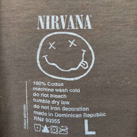 Nirvana Nevermind Smiley Grunge Band T-Shirt Size Large - Picture 4 of 4